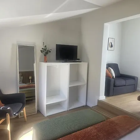 Cosy And Renewed 1 Bedroom In Campolide - 2e *