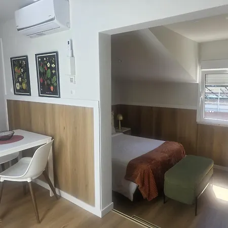 Cosy And Renewed 1 Bedroom In Campolide - 2e Лиссабон