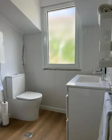 Апартаменты Cosy And Renewed 1 Bedroom In Campolide - 2e *